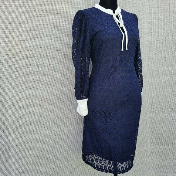 Women's Riley & Rae Lace Dress. Medium. - Picture 4 of 12